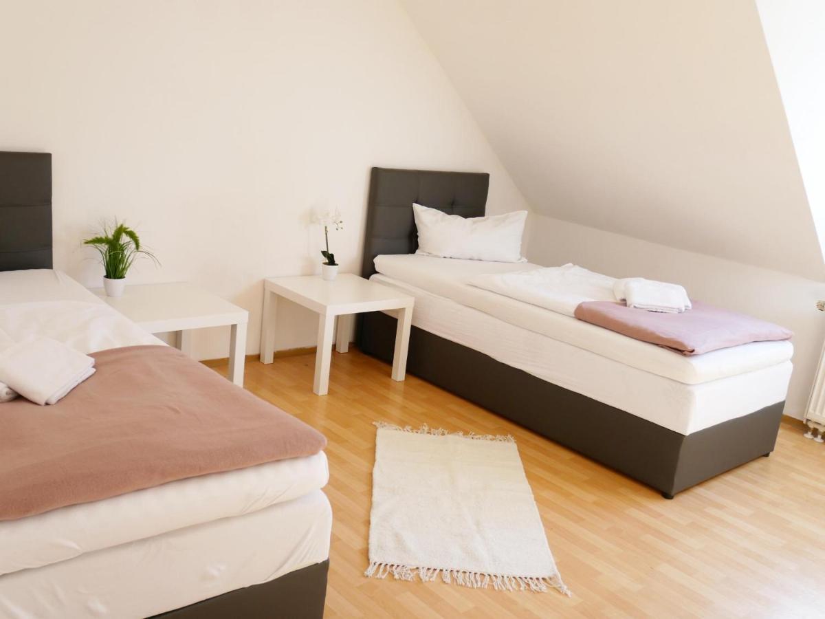Sunnyhome Monteurwohnungen Und Apartments In Schwandorf ภายนอก รูปภาพ
